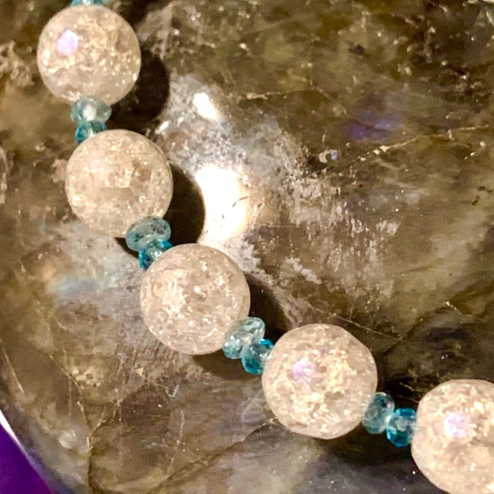 AAA quartz crackle with aquamarine & blue topaz